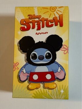 NWT/NIB POP Mart Stitch Adventure Series Vinyl Plush Pendant- Cheshire Cat